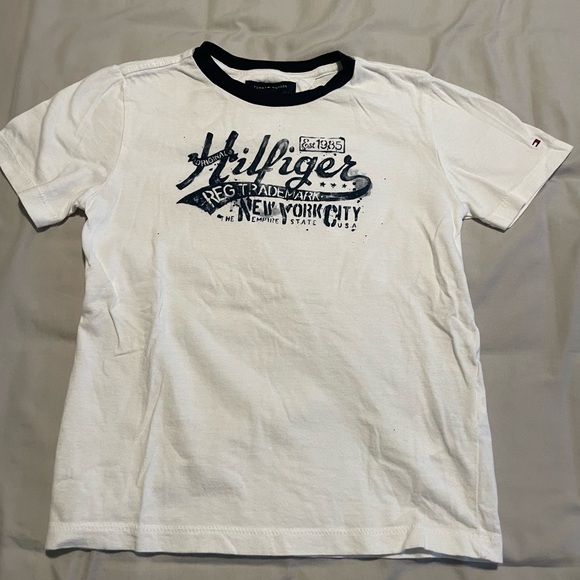 2 Tommy Hilfiger T-Shirts Boys Size S (6-7) - Picture 2 of 5